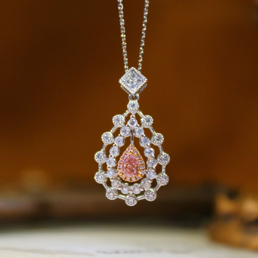14k Gold 0.61 Ctw Natural Pink Diamond & Diamond Pendant( Without Chain ): Ref:230978025 // gold content:14k gold // main gemstone:pink diamond // shape:pear // carat weight:0. 15ct // color:pink // treatment:natural // // adjacent gemstone 2 : diamond // shape:round // cara