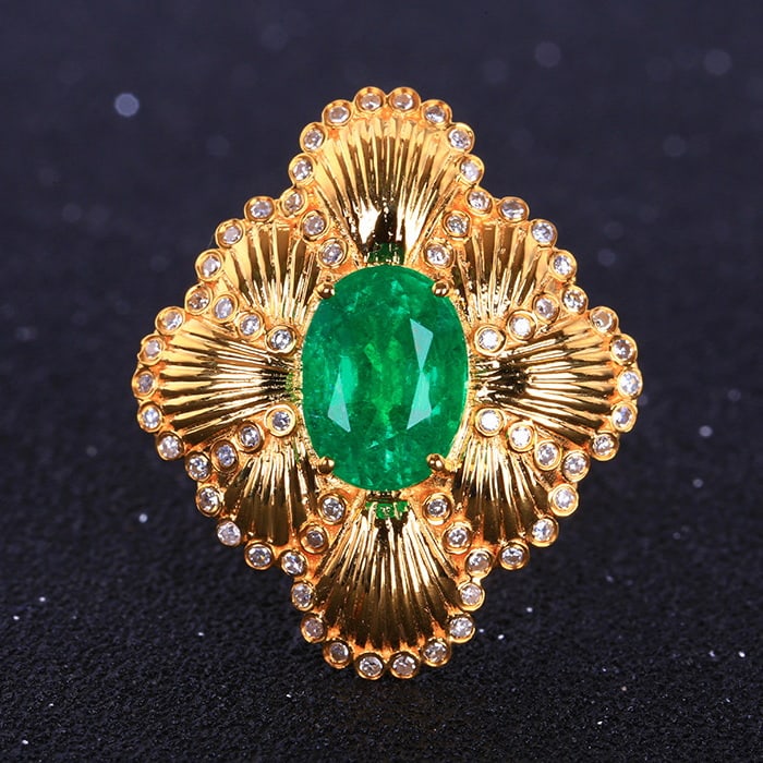 14k Gold 3.18 Ctw Vivid Green Natural Emerald & Diamond Ring: Ref:230978037 // gold content:14k gold // ring size:7. 25us // // main gemstone:emerald // shape:oval // carat weight:2. 85ct // color:vivid green // treatment:natural // // adjacent gemstone 2 :