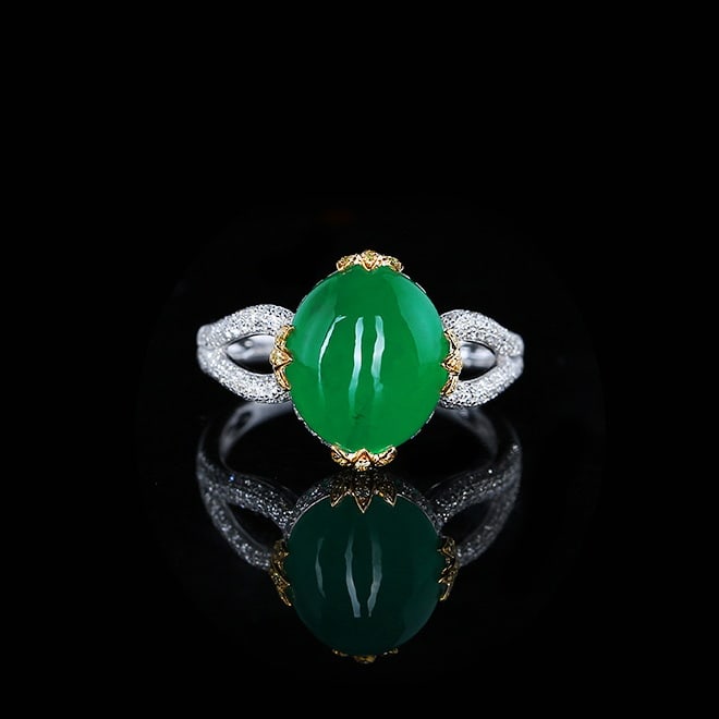 14k Gold 5.53 Ctw Vivid Green Natural Emerald & Diamond Ring: Ref:230978086 // gold content:14k gold // ring size:7. 25us // // main gemstone:emerald // shape:oval // carat weight:5ct // color:vivid green // treatment:natural // // adjacent gemstone 2 : diamond