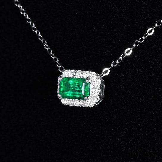 14k Gold 0.82 Ctw Vivid Green Natural Emerald & Diamond Necklace - 2