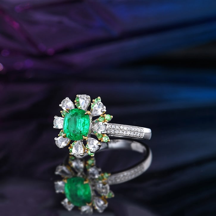 14k Gold 1.29 Ctw Vivid Green Natural Emerald & Diamond Ring - 2