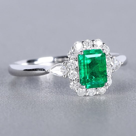 14k Gold 0.98 Ctw Natural Emerald & Diamond Ring - 2