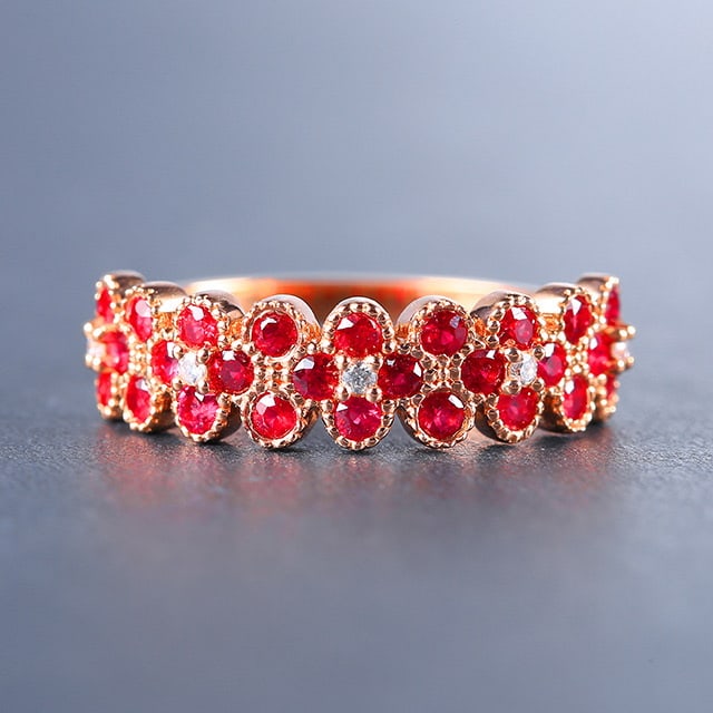 14k Gold 0.85 Ctw Natural Ruby & Diamond Ring: Ref:230978193 // gold content:14k gold // ring size:7. 25us // // main gemstone:ruby // shape:round // carat weight:0. 81ct // color:red // treatment:natural // cut grade:g // // adjacent gemstone 2