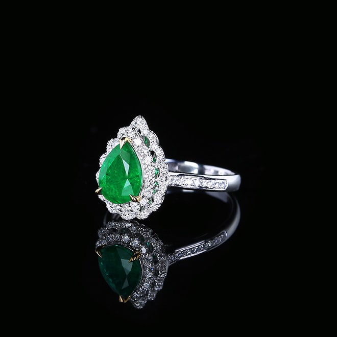 14k Gold 1.64 Ctw Vivid Green Natural Emerald & Diamond Ring - 2