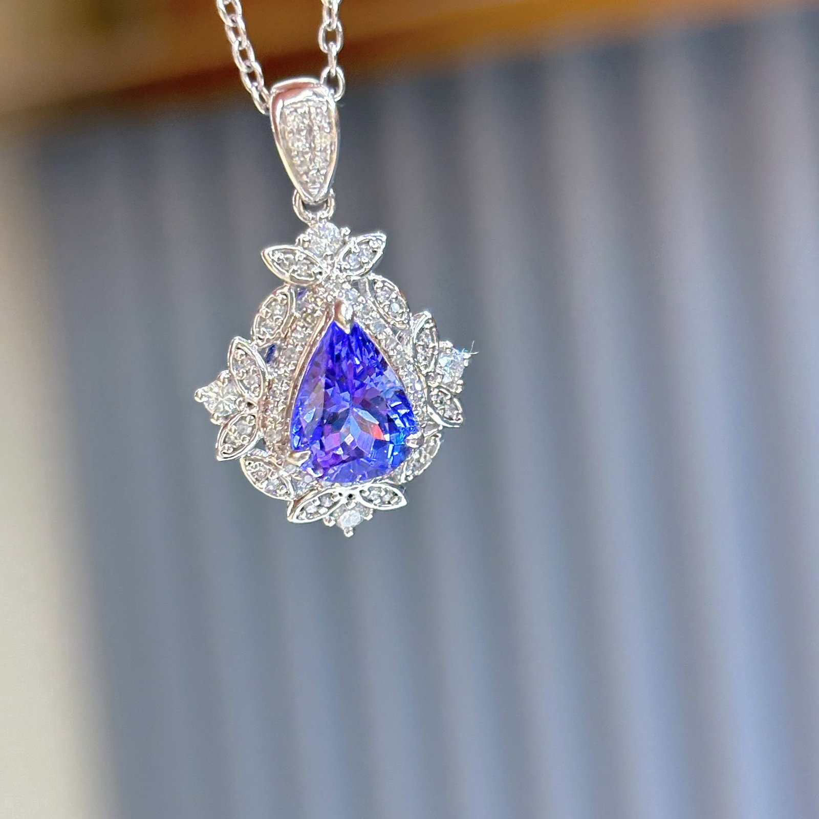 14k Gold 1 Ct Natural Tanzanite & Diamond Pendant( Without Chain ) - 4