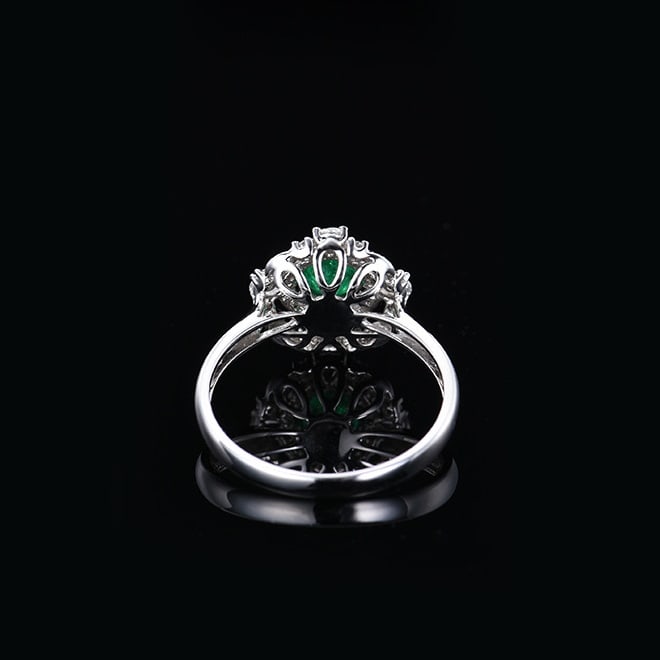 14k Gold 1.00 Ctw Vivid Green Natural Emerald & Diamond Ring - 4