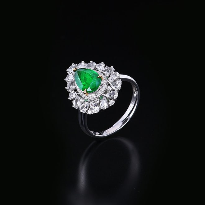 14k Gold 1.56 Ctw Vivid Green Natural Emerald & Diamond Ring - 2