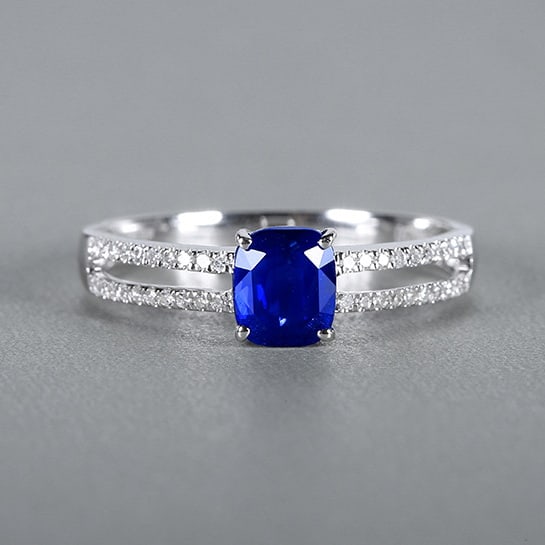 14k Gold 1.15 Ctw Natural Sapphire & Diamond Ring: Ref:230978354 // gold content:14k gold // ring size:7. 25us // // main gemstone:sapphire // shape:cushion // carat weight:1. 03ct // color:royal blue // treatment:natural // // adjacent gemstone 2 :