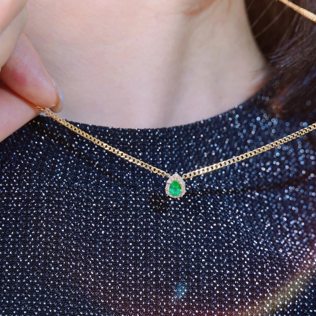 14k Gold 0.44 Ctw Natural Emerald & Diamond Necklace - 5
