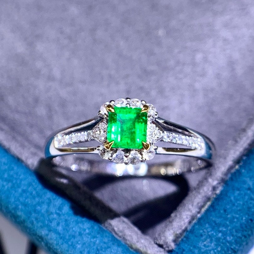 14k Gold 0.32 Ctw Vivid Green Natural Emerald & Diamond Ring: Ref:230978444 // gold content:14k gold // ring size:7. 25us // // main gemstone:emerald // shape:octagonal // carat weight:0. 27ct // color:vivid green // treatment:natural // // adjacent gemstone 2