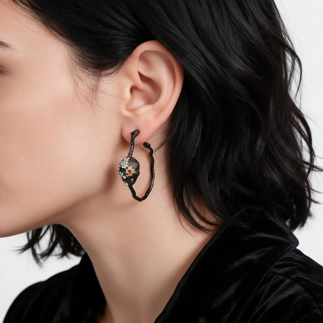 925 Sterling Silver Cubic Zirconia & Synthetic Ruby Earrings: Ref:260821157 // gold content:925 sterling silver // main gemstone:cubic zirconia // shape:round // carat weight: // color:white // cut grade:g // // adjacent gemstone 2 : synthetic ruby // shape:roun
