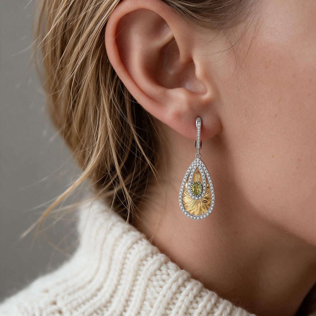 925 Sterling Silver 1.02 Ct Natural Peridot & Cubic Zirconia Earrings: Ref:260821272 // gold content:925 sterling silver // main gemstone:peridot // number of stones:2 // shape:oval // carat weight:1. 02ct // color:green // treatment:natural // // adjacent gemstone 2 : c