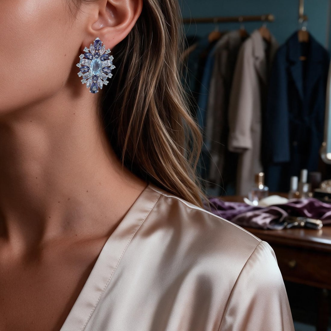 925 Sterling Silver Natural Topaz & Mystic Quartz Earrings: Ref:260821250 // gold content:925 sterling silver // main gemstone:topaz // shape:oval // carat weight: // color:blue // treatment:natural // // adjacent gemstone 2 : mystic quartz // shape:multiple /