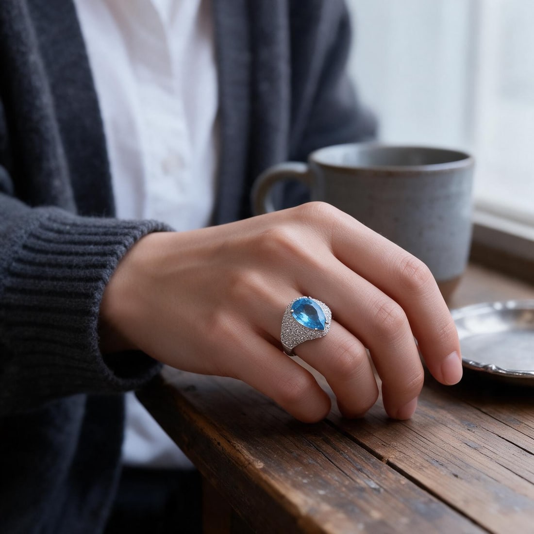 925 Sterling Silver 7.52 Ct Natural Topaz & Cubic Zirconia Ring: Ref:260821288 // gold content:925 sterling silver // ring size:7us // // main gemstone:topaz // shape:pear // carat weight:7. 52ct // color:blue // treatment:natural // // adjacent gemstone 2 : cubic 