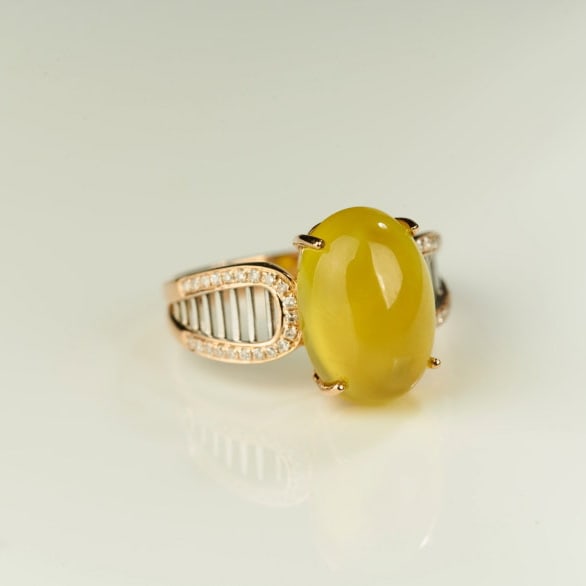 14k Gold 6.1 Ct Natural Prehnite & Diamond Ring - 7