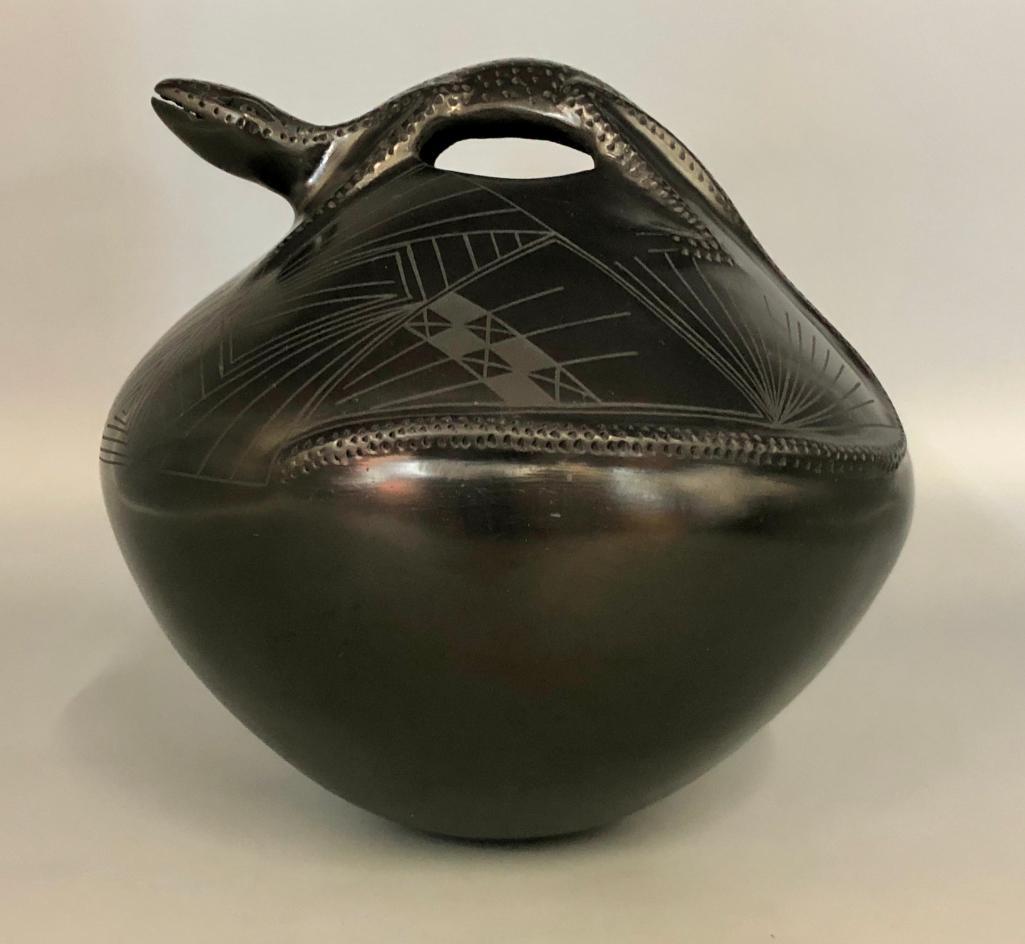 Unique Lizard Pot by Rosa Quezada (1 of 10)