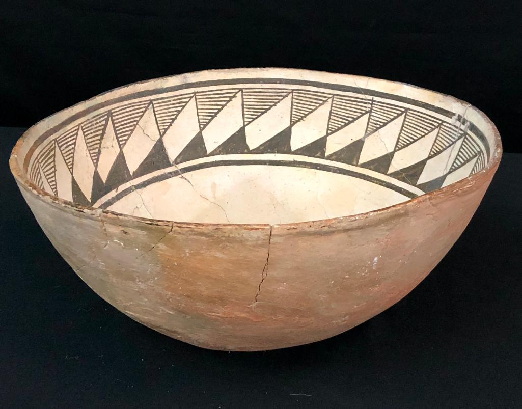Prehistoric Mimbres Pottery Bowl (1 of 13)
