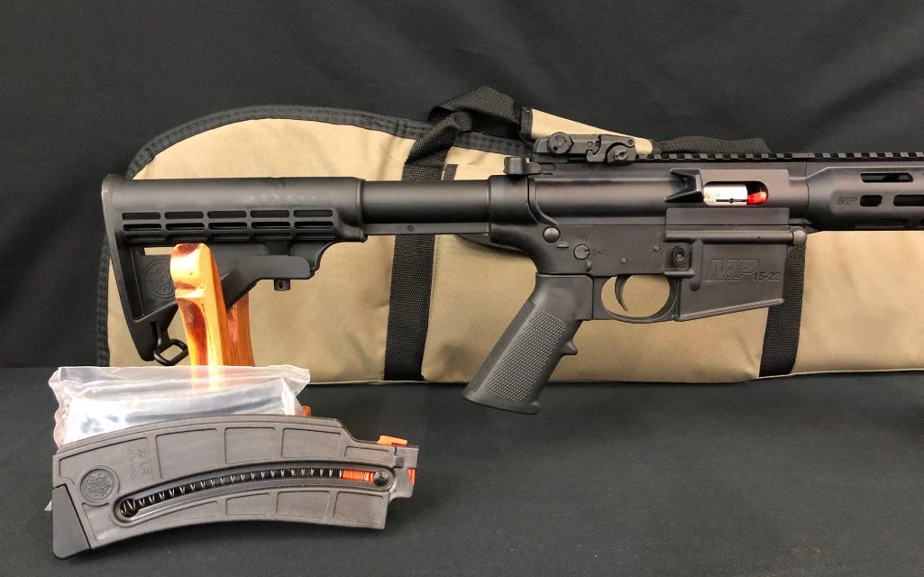 Smith and Wesson M&P 15: Up for your consideration in this auction is a Smith and Wesson M&P 15-22 Sport Rifle. It come with two magazines and an Allen soft case and is in like new condition. MAKER: Smith and Wesson. Serial n