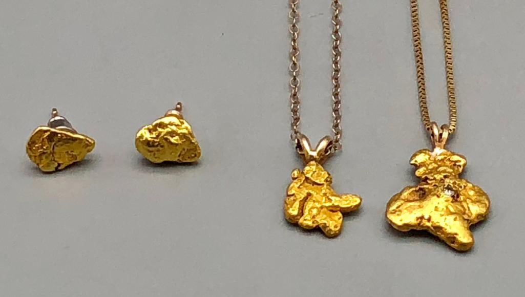 Gold Nugget Pendant Necklaces And Earrings (1 of 20)
