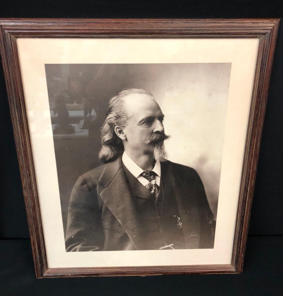 Large Signed Buffalo Bill Cody Photograph: Offered here for your consideration is a large signed Buffalo Bill Cody photograph. William Frederick Cody (February 26, 1846 - January 10, 1917) , also known as Buffalo Bill, was an American soldier,