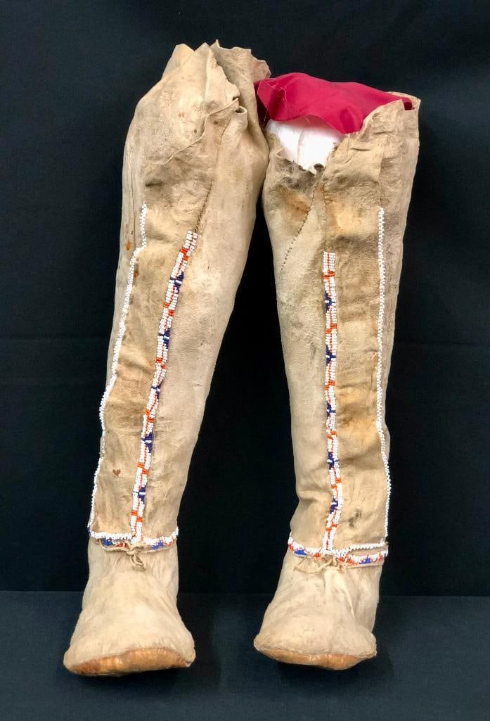 Antique Hightop Bead Moccasins (1 of 8)