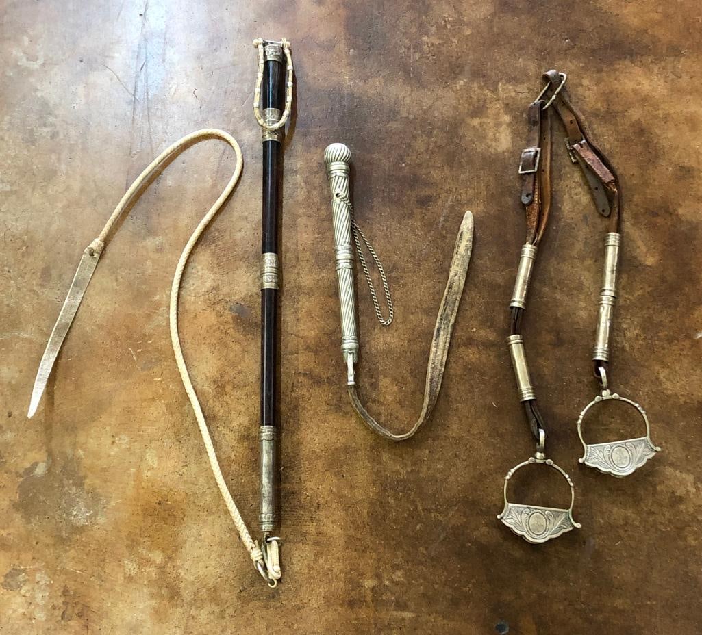 South American Style Fancy Silver Sword/Quirts And Pair of Stirrups (1 of 20)