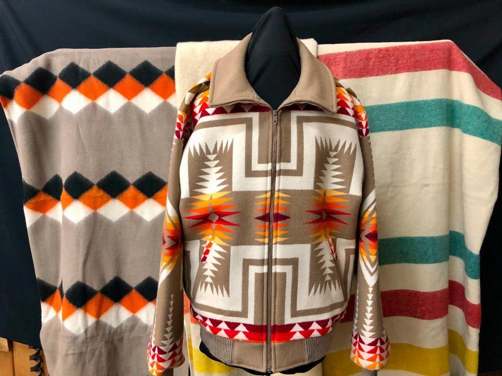Hudson Bay, Hakuyo, And Pendleton Textile Lot (1 of 15)