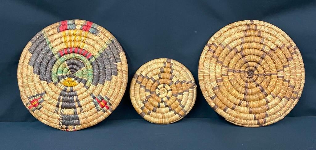 Three Vintage Hopi Coiled Baskets (1 of 17)