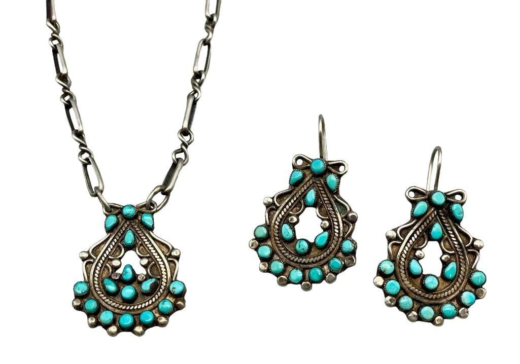 Vintage Dot Turquoise Necklace With Earrings: Offered here for your consideration is a vintage dot turquoise necklace with earrings. This necklace features a pendant fashioned with 15 tear drop shaped and dot turquoise cabochons resting in sawtoo