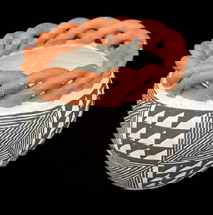 Lucy Lewis Acoma Pot With Braided Rim: Available here for your consideration is a Lucy Lewis Acoma pot with a braided rim. Lucy Martin Lewis was a Native American potter from Acoma Pueblo, New Mexico. She is known for her black and white