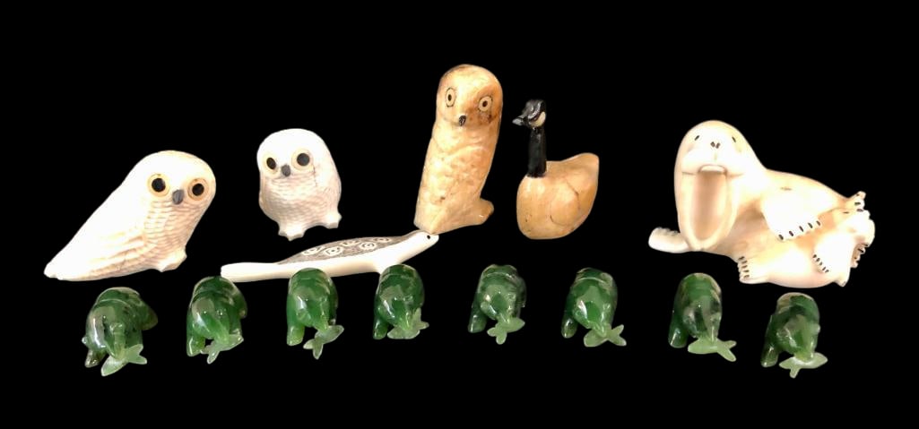 Carved Ivory, Jade, Etc Figures From Alaska: Offered here for your consideration are carved ivory, jade, etc. figures from Alaska. All sorts of very interesting carvings with exotic materials are included in this lot. There are eight bear figure