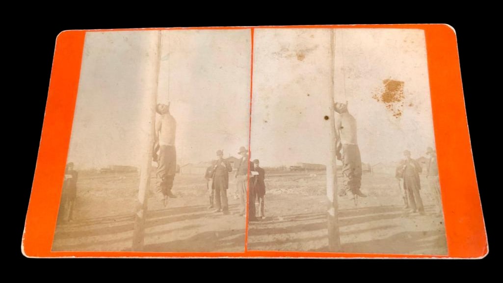 Rare Antique Stereoview Photo "Hanging Of Navajo Frank" (1 of 5)