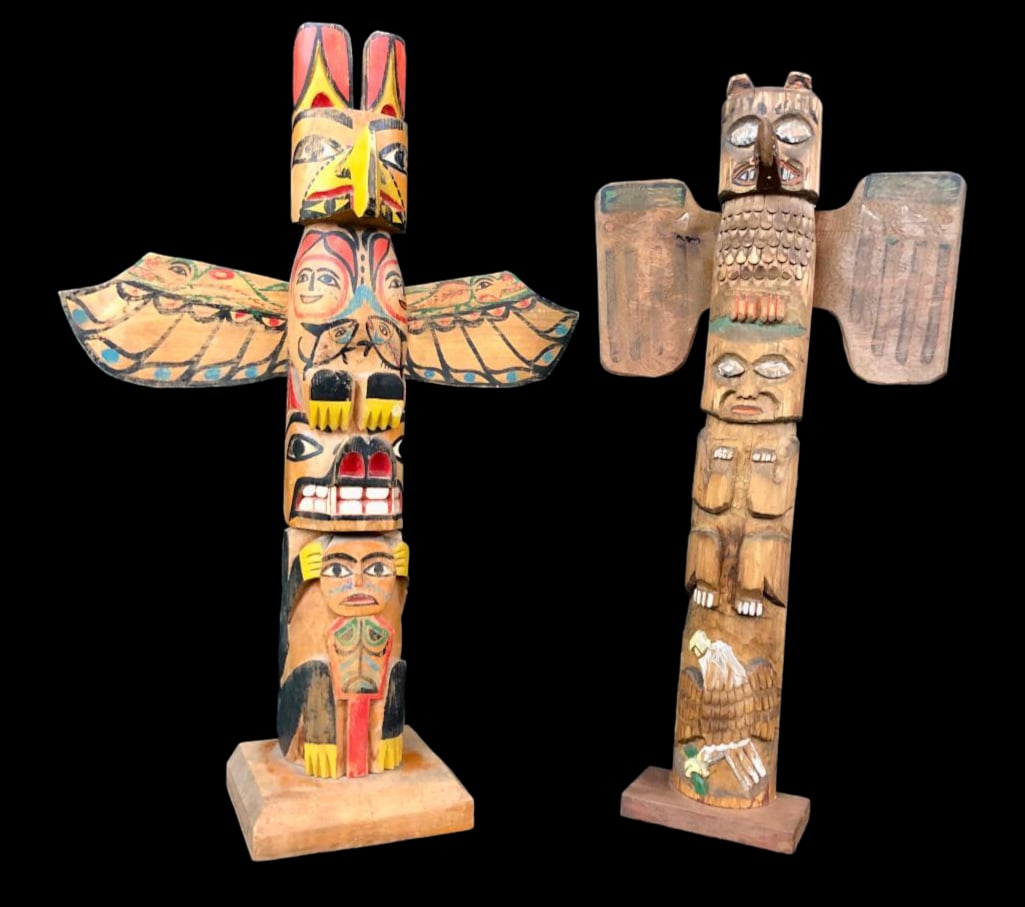 Two Vintage Handcarved Totems (1 of 18)