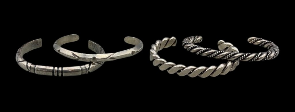 Four Vintage Sterling Silver Bracelets (1 of 11)