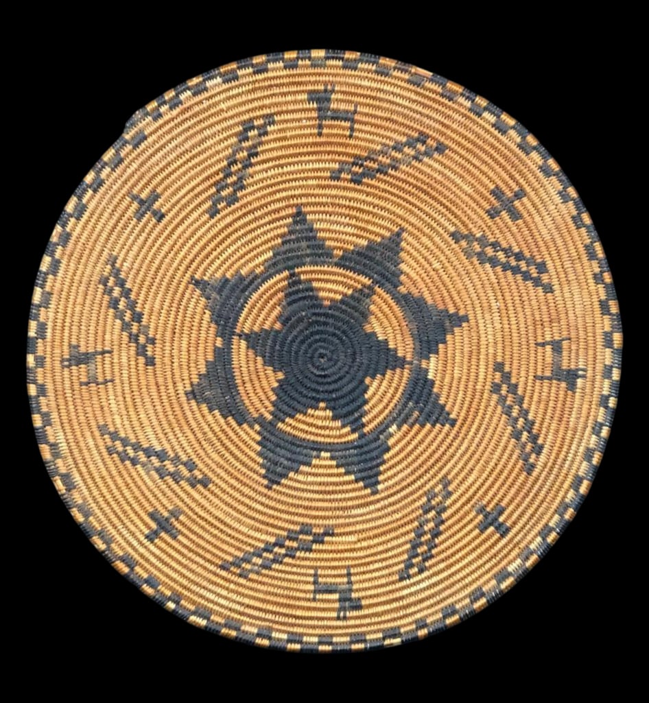 Large Flat Apache Pictorial Basket - Early 1900s (1 of 6)