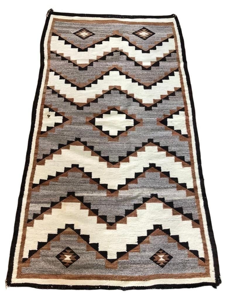 Vintage Navajo Rug (1 of 13)