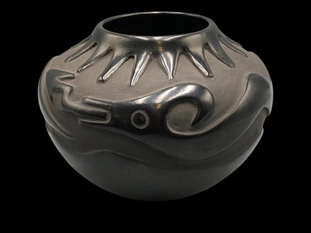 Avanyu Theme Santa Clara Pot By Mary Tafoya (1 of 12)