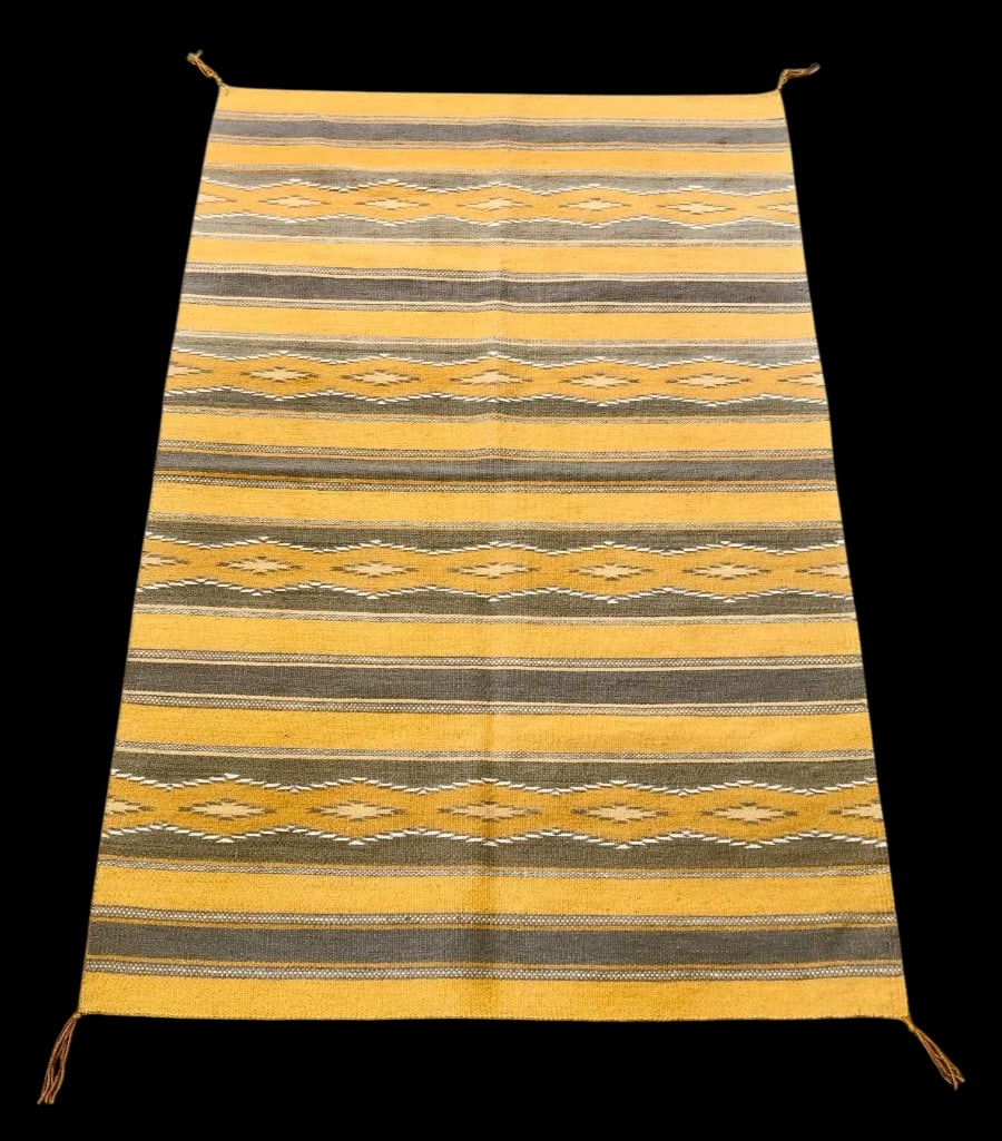 Fine Woven Wide Ruins Navajo Textile By Ellen Smith: Available here for your consideration is a fine woven Wide Ruins Navajo textile by Ellen Smith. This Wide Ruins Navajo textile features bands of gold, white and grey with diamond themed geometric and 