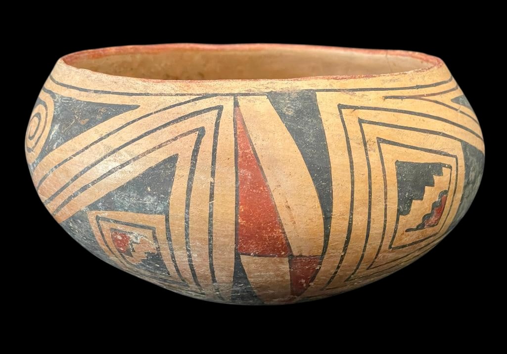 Prehistoric Casas Grande Polychrome Pottery Bowl (1 of 15)