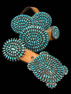 Victor Moses Begay Turquoise Cluster Concho Belt: Offered here for your consideration is a Victor Moses Begay turquoise cluster concho belt. This amazing belt features eight round sterling silver conchos and a rectangular buckle each showcasing clust