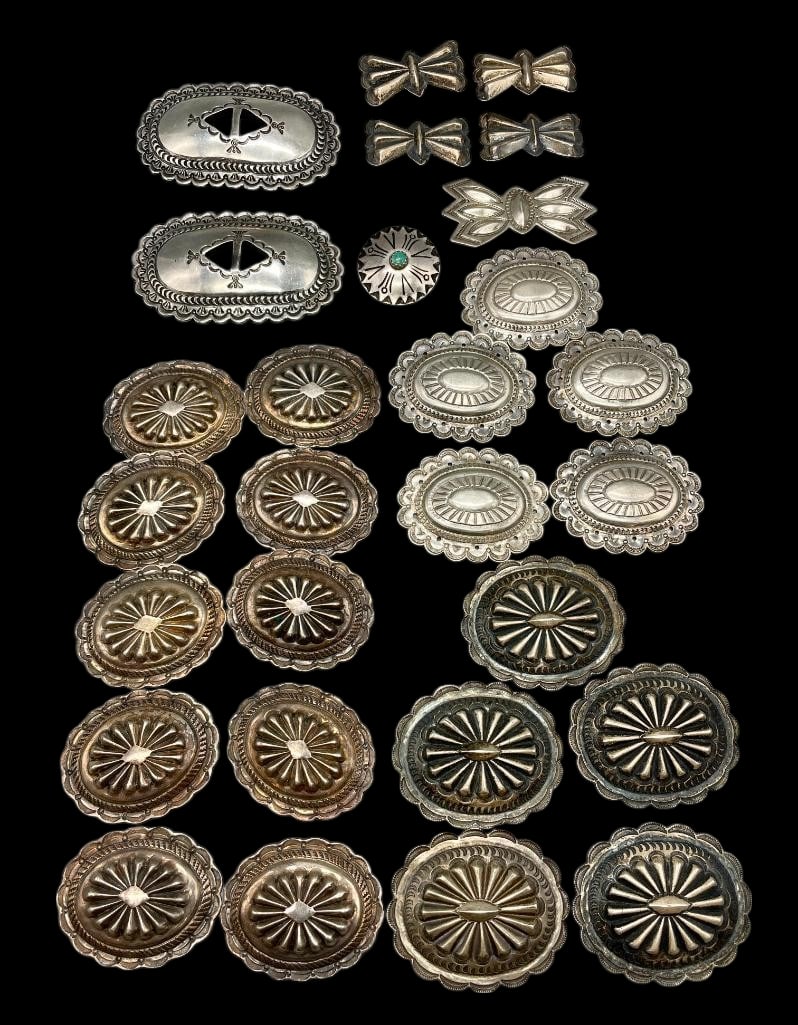 Group Of Miscellaneous Sterling Silver Conchos And Two Pins (1 of 12)