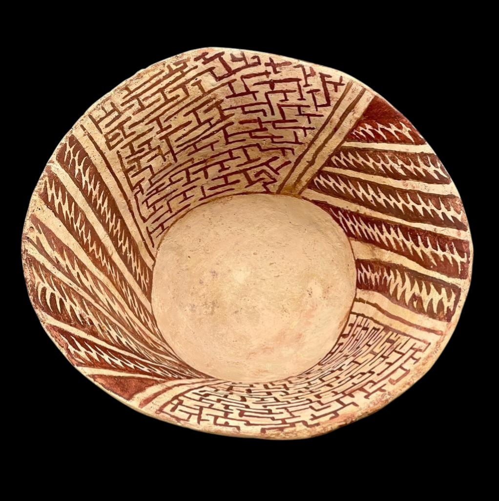 Large Hohokam Helmet Style Pottery Bowl: Offered here for your consideration is a large Hohokam "helmet" style pottery bowl. This bowl was excavated at Cashion, Arizona in the 1970s - 1980s. It features bold Santa Cruz red on buff li