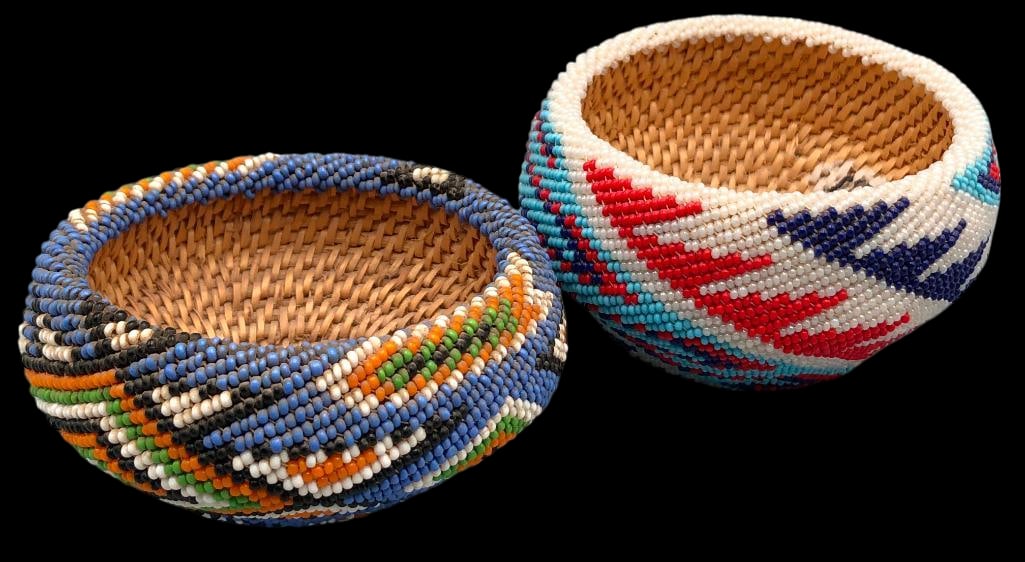 Two Vintage Paiute Beaded Baskets: Offered here for your consideration are two vintage Paiute beaded baskets. Each basket is fully covered in colorful beadwork with geometric, swirl and diamond motifs. These baskets showcase the tradit