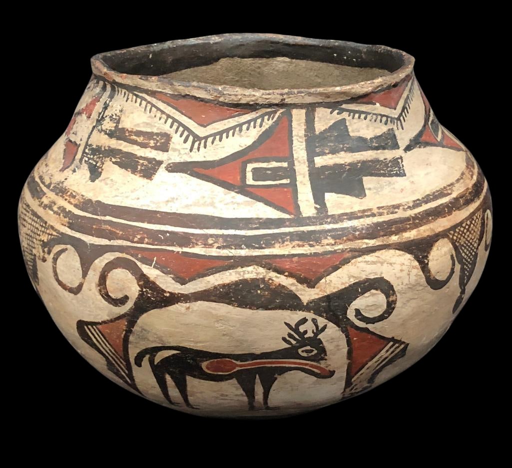 Historic Polychrome Zuni "Heartline Deer" Pot (1 of 12)