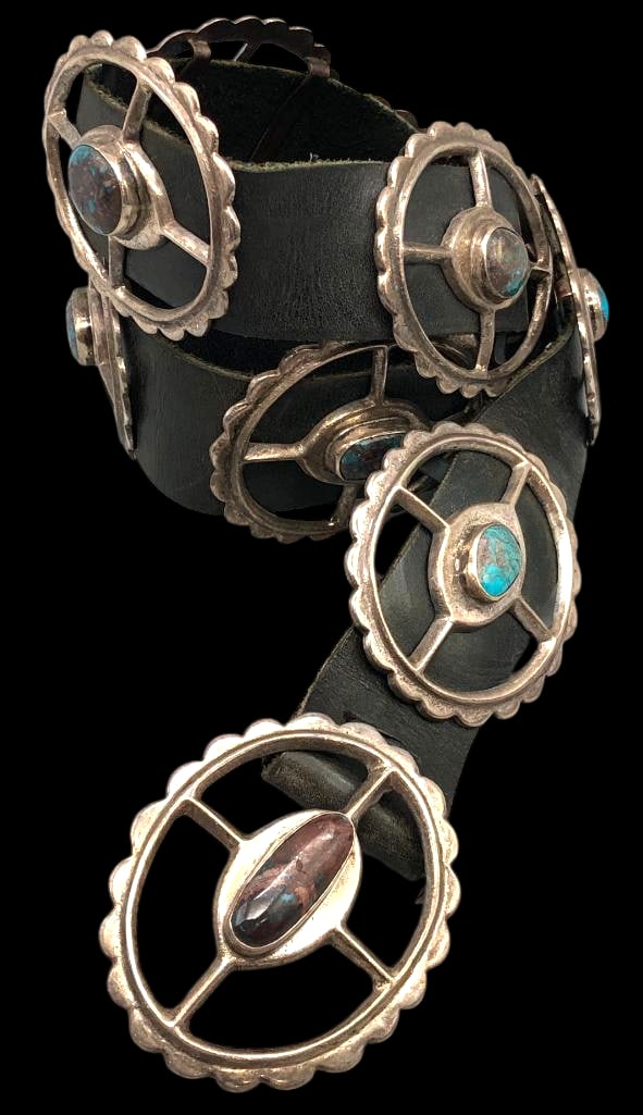 Vintage Sandcast And Bisbee Turquoise Concho Belt: Offered here for your consideration is a vintage sandcast and Bisbee turquoise concho belt. The Bisbee mine is one of the most famous mines in Arizona, founded in 1880 as a gold, silver and copper min
