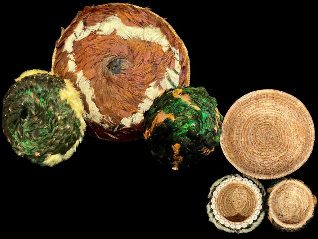 Three Vintage Pomo Feathered Baskets (1 of 10)