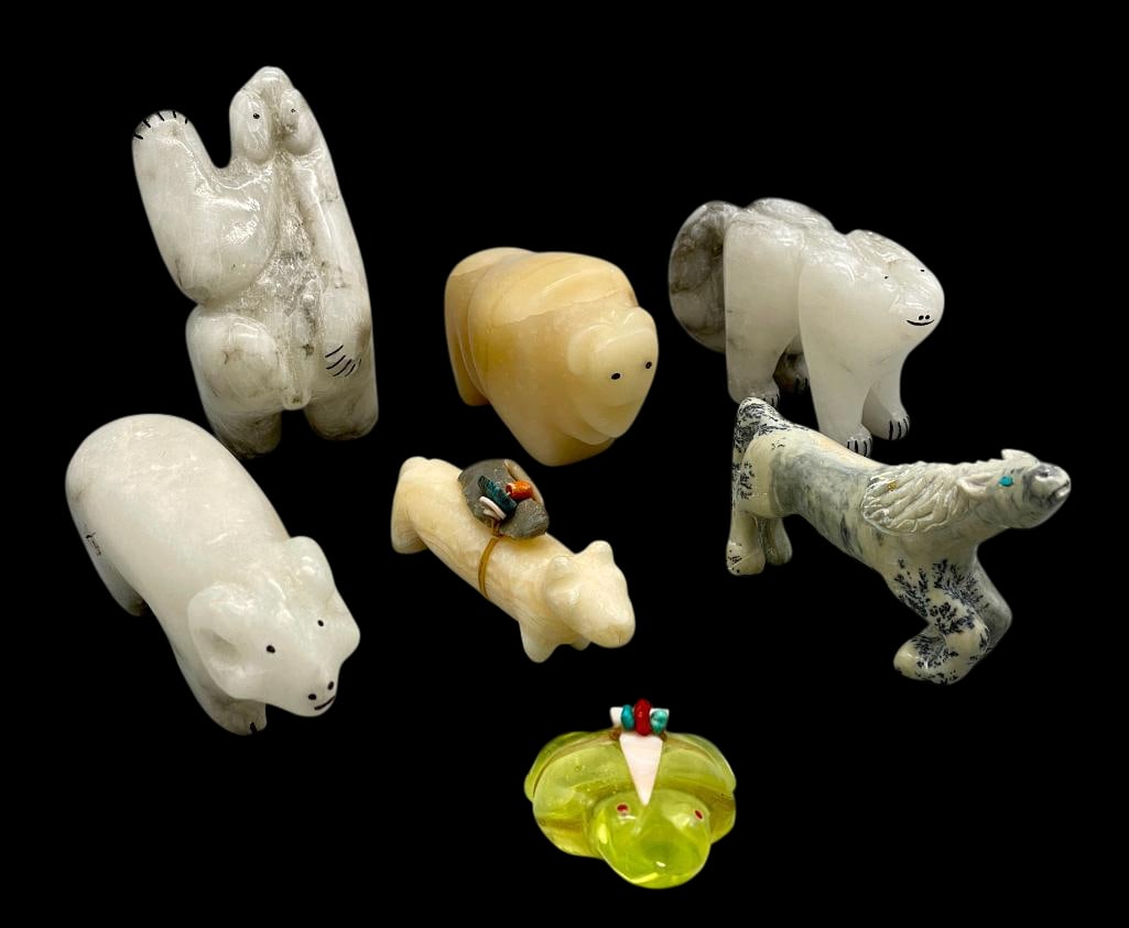 Group Of Seven Nice Zuni Fetishes (1 of 9)