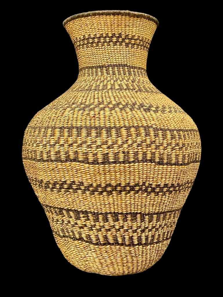 Large Vintage Apache Olla Basket (1 of 9)