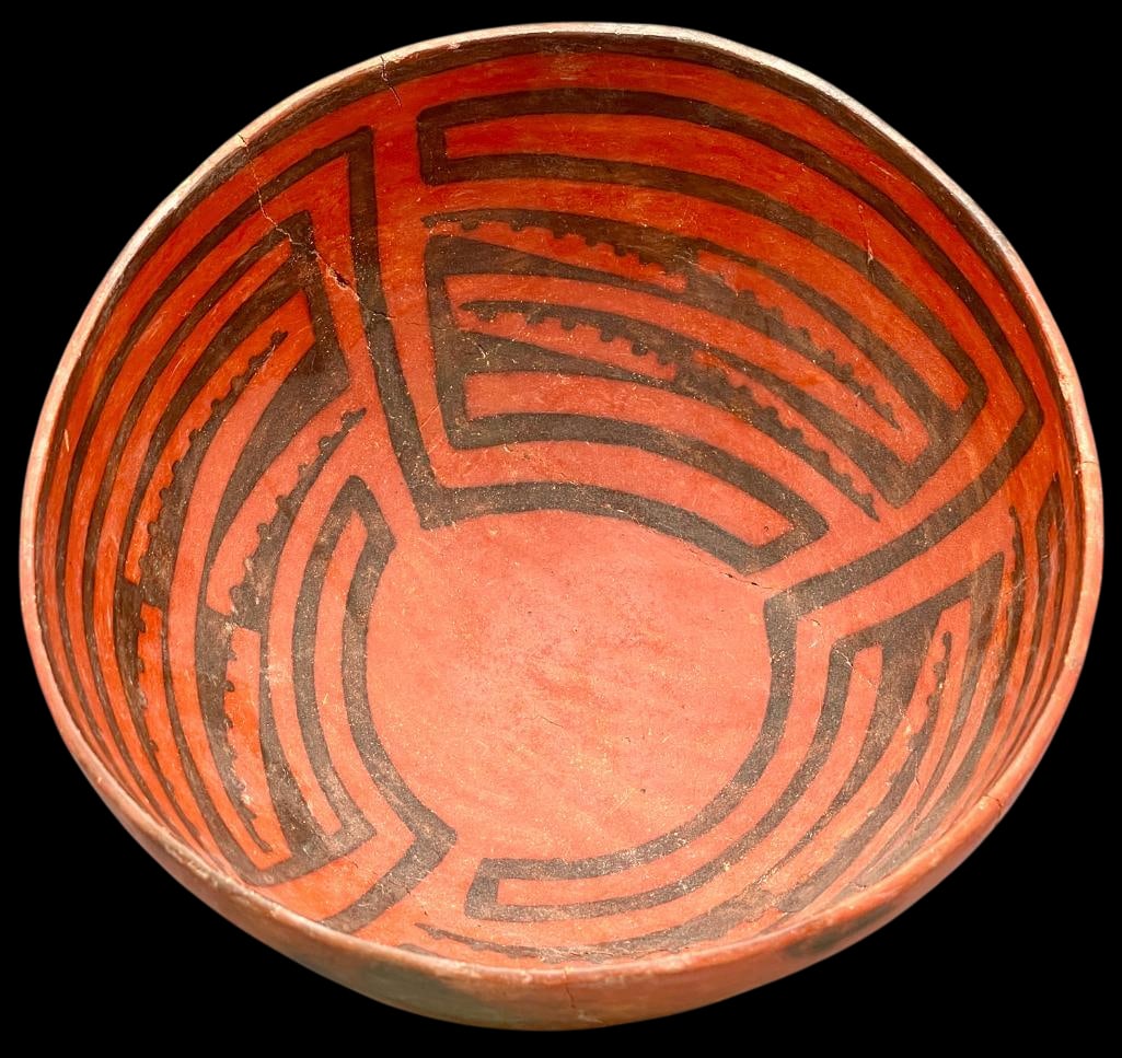Puerco Black On Red Pottery Bowl: Offered here for your consideration is a Ancient Puerco black on red pottery bowl with an interior maze style painted design. The interior is painted in black on a red slip with a bold pattern, while
