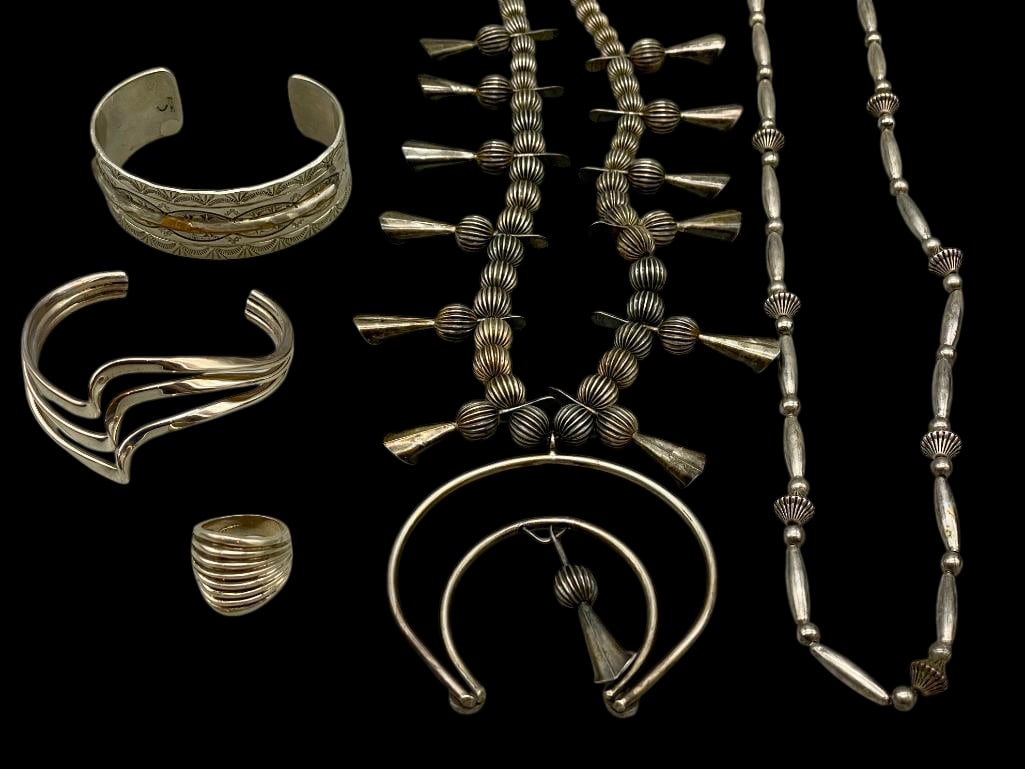 Group Of Sterling Silver Necklaces, Bracelets And Ring (1 of 19)